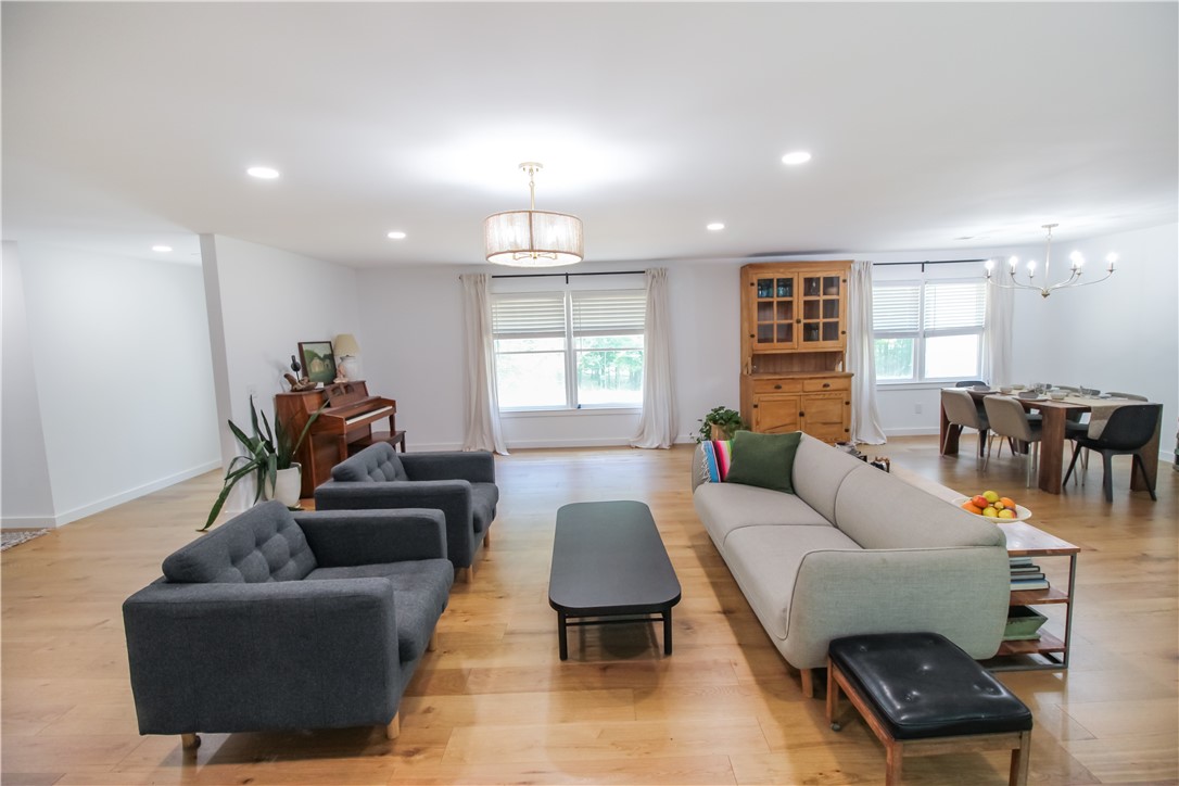 2132 CANARY DRIVE