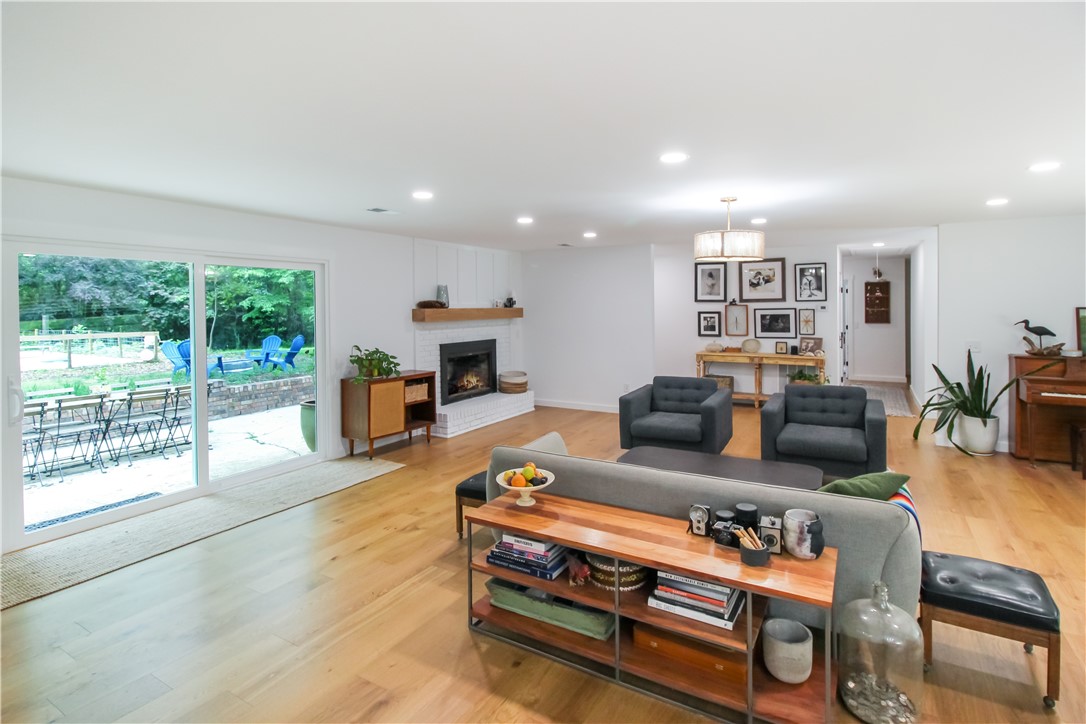 2132 CANARY DRIVE