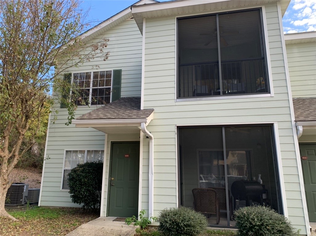 447 W LONGLEAF DRIVE 1516