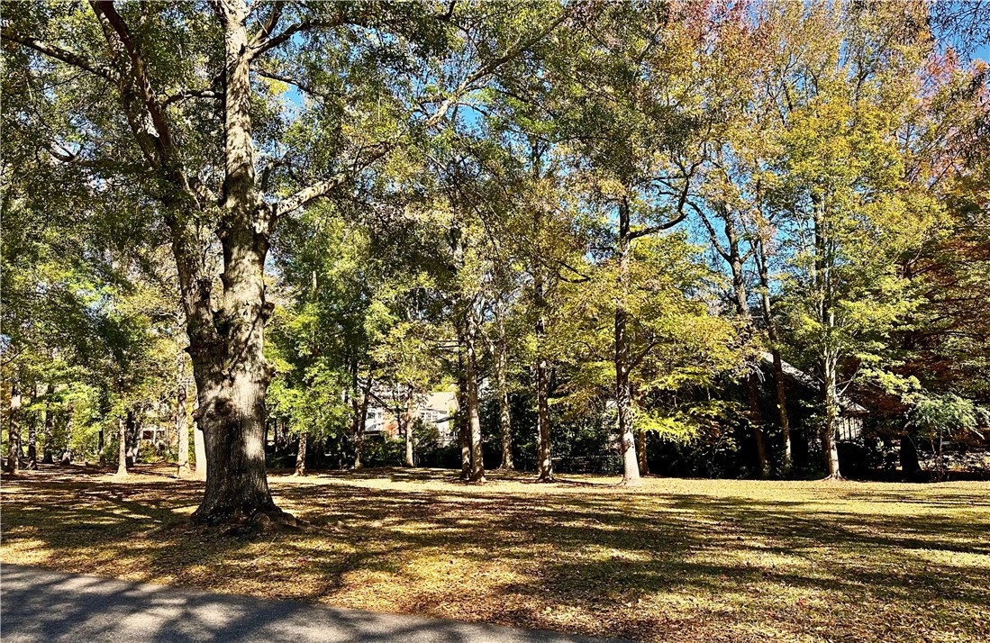 611 BURKE PLACE