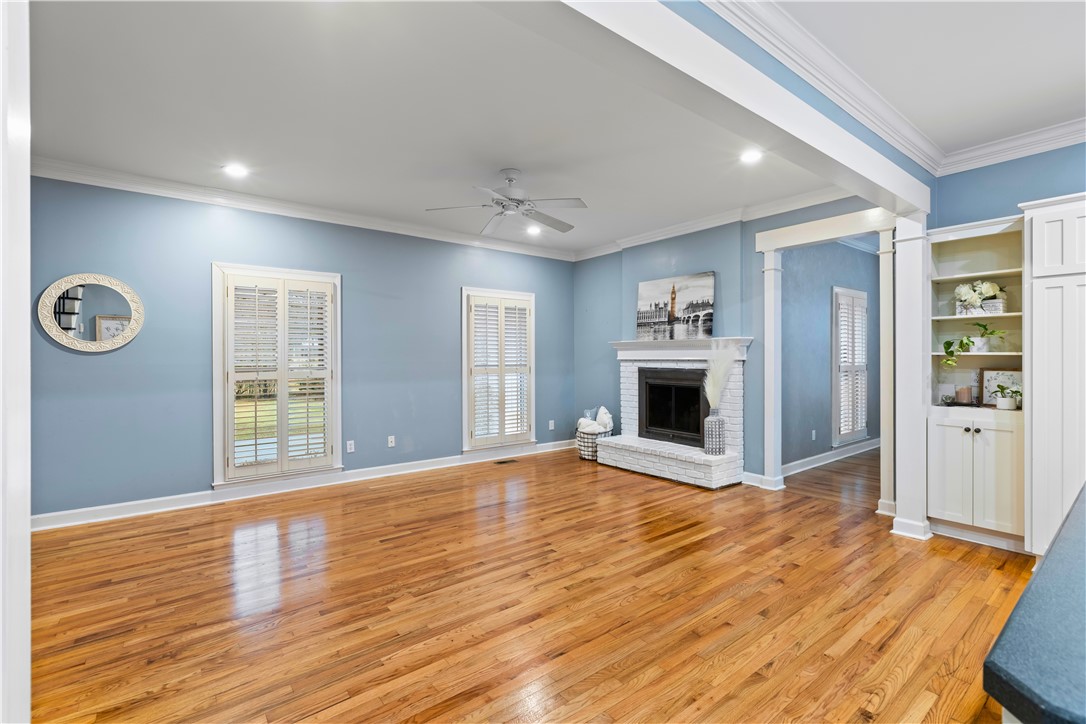 611 BURKE PLACE