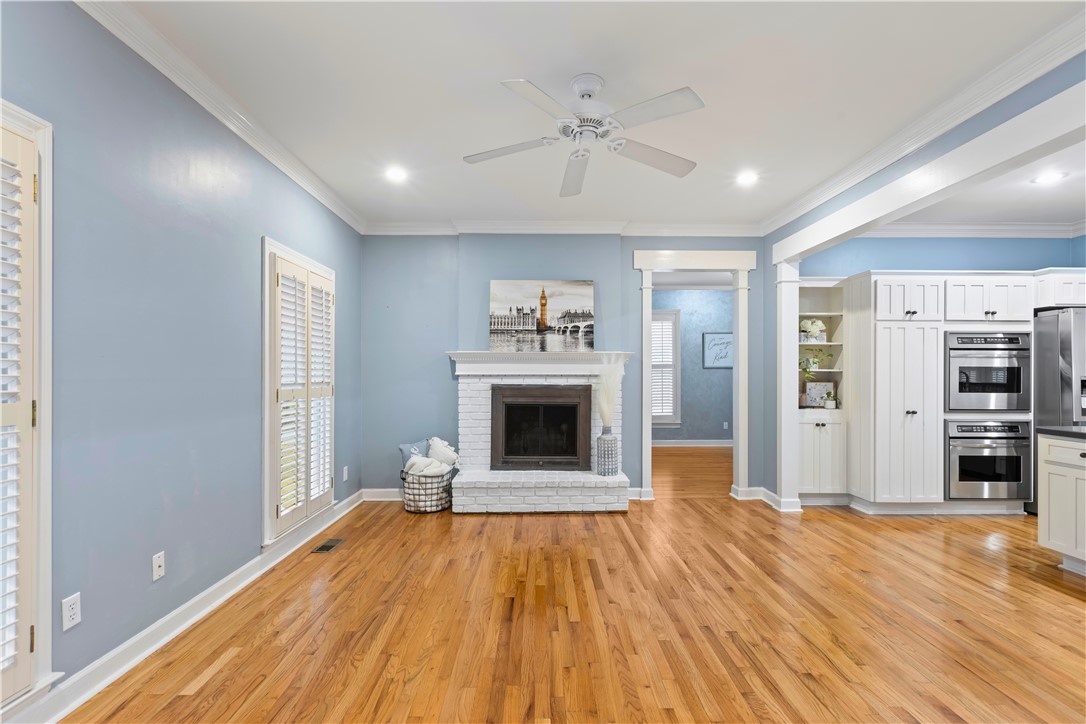 611 BURKE PLACE