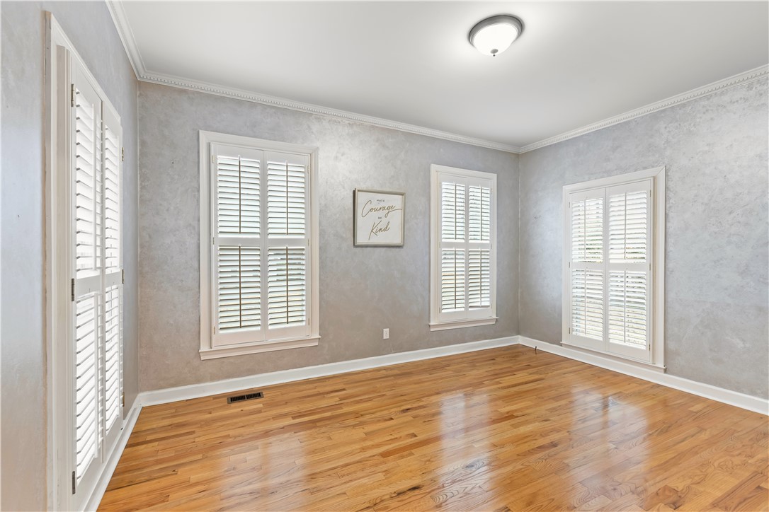 611 BURKE PLACE