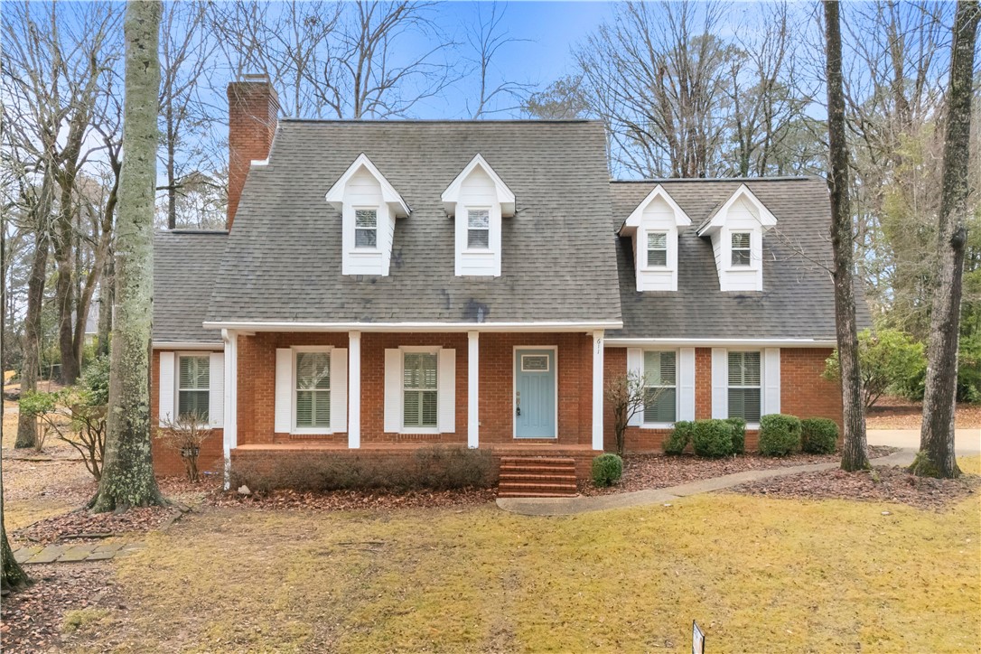 611 BURKE PLACE