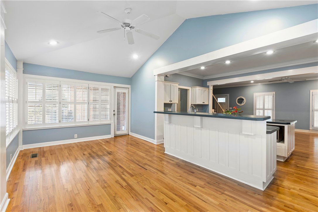 611 BURKE PLACE