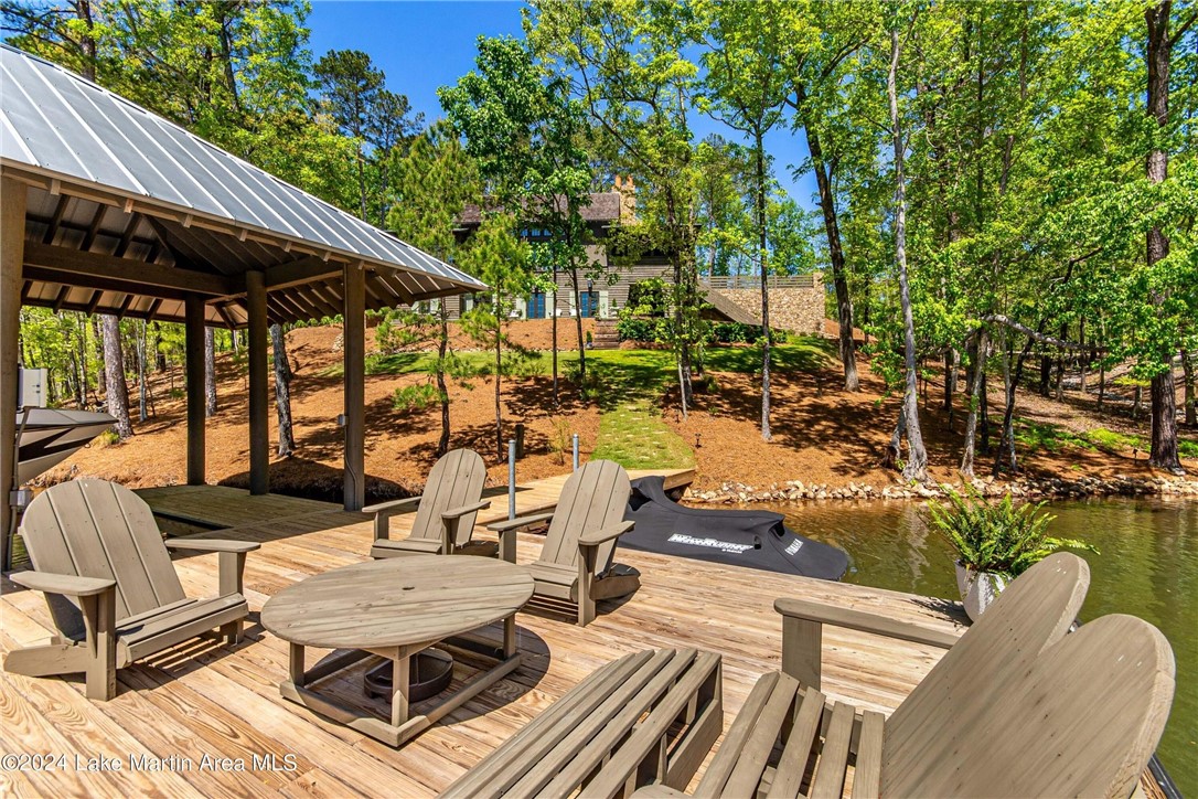 156 KENNEBEC WAY