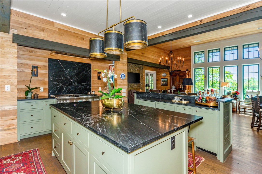 156 KENNEBEC WAY