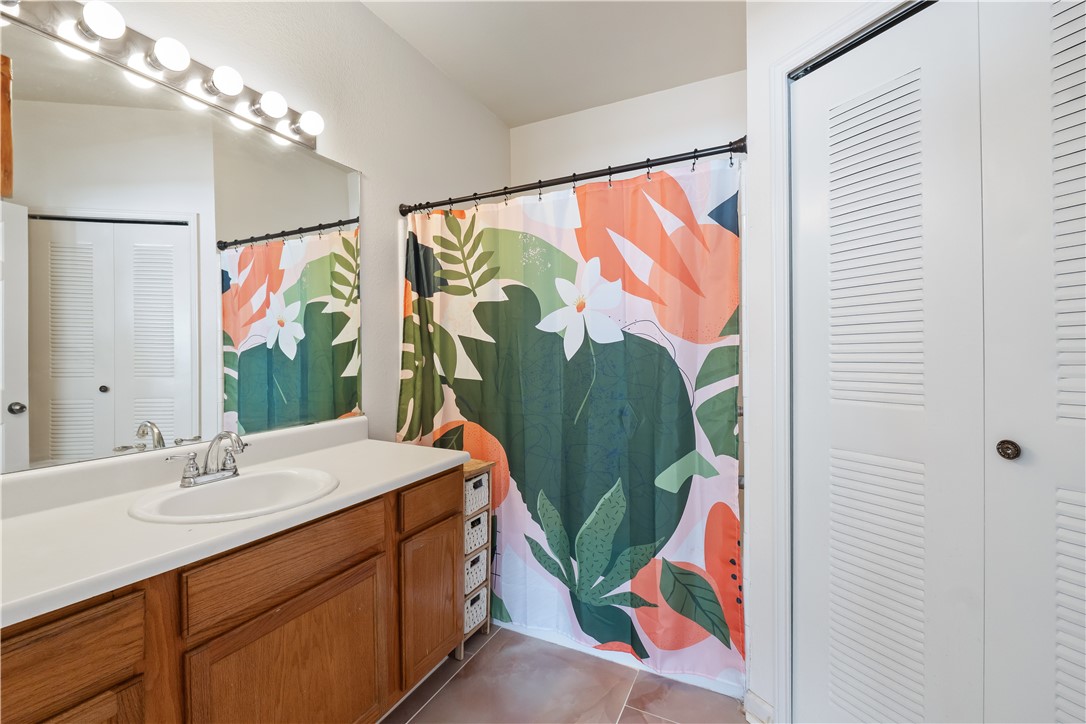 447 W LONGLEAF DRIVE 1201