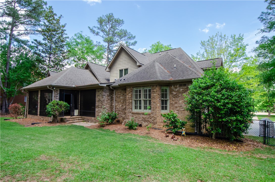 2209 MOUNT VERNON LANE