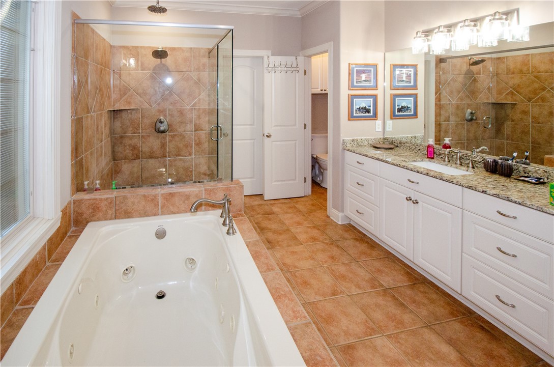2209 MOUNT VERNON LANE