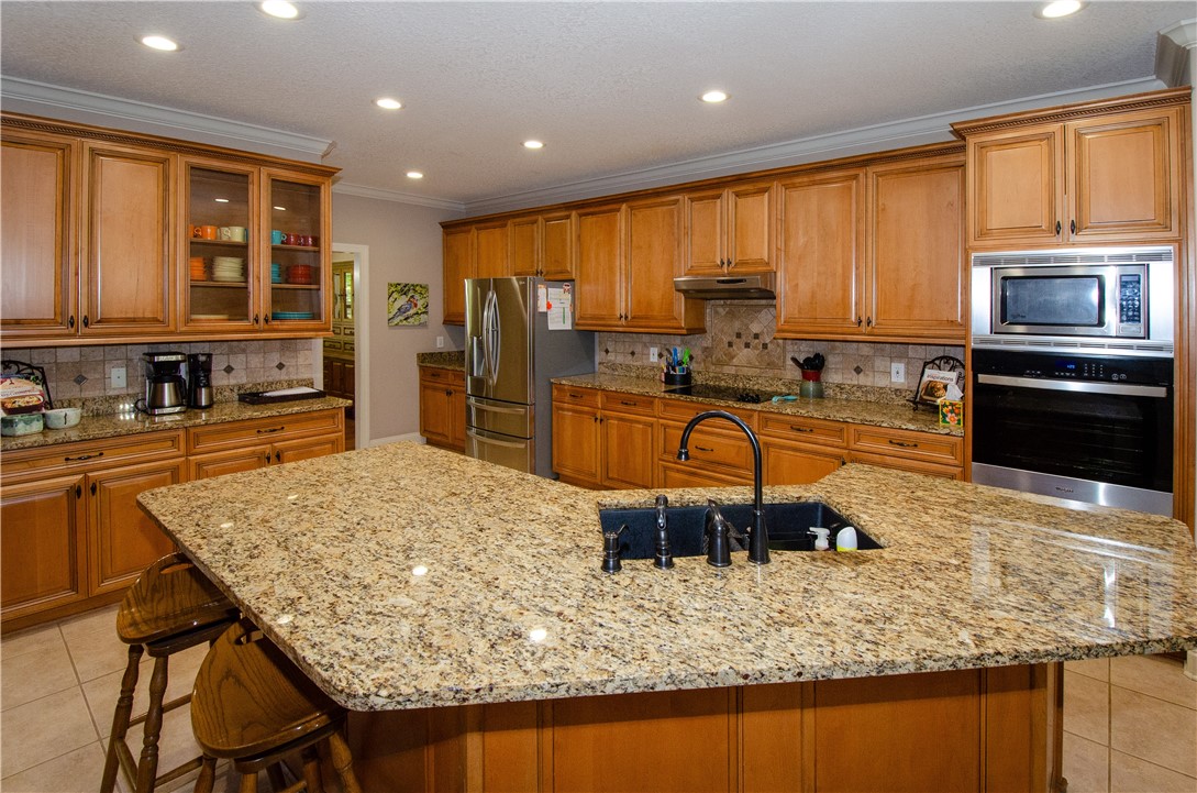 2209 MOUNT VERNON LANE