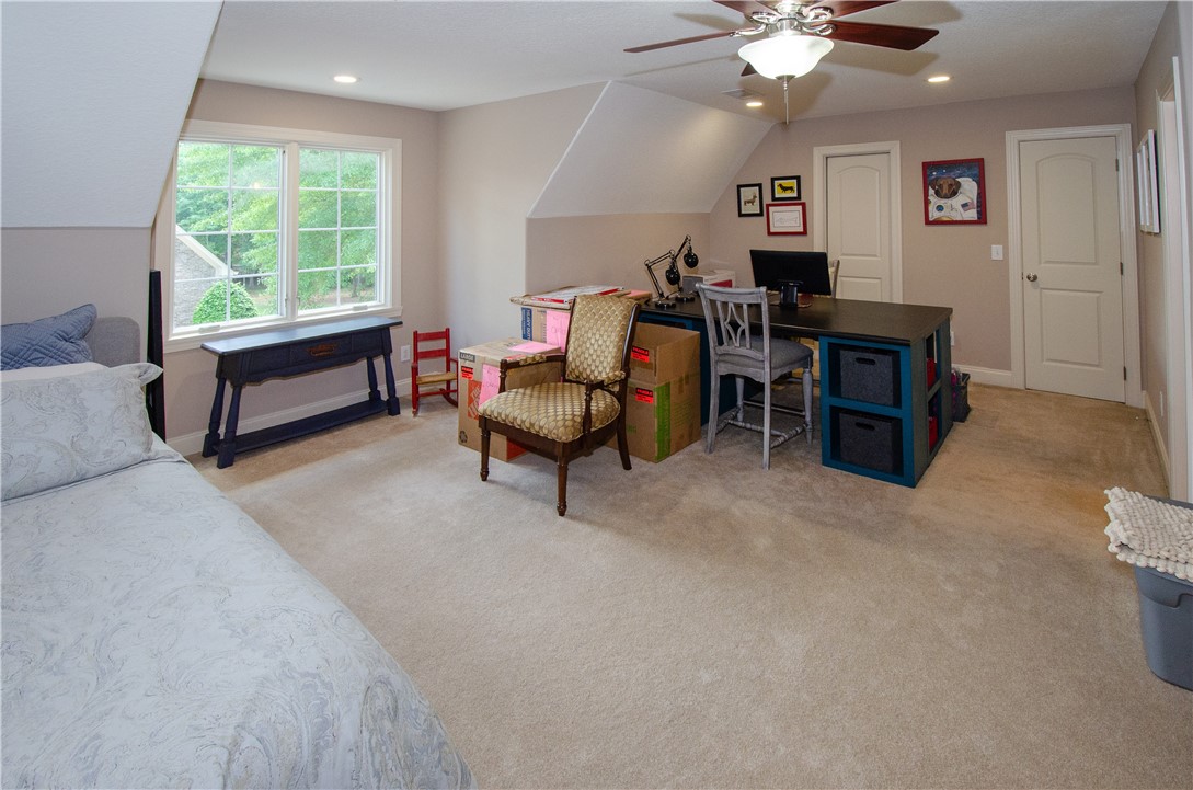 2209 MOUNT VERNON LANE