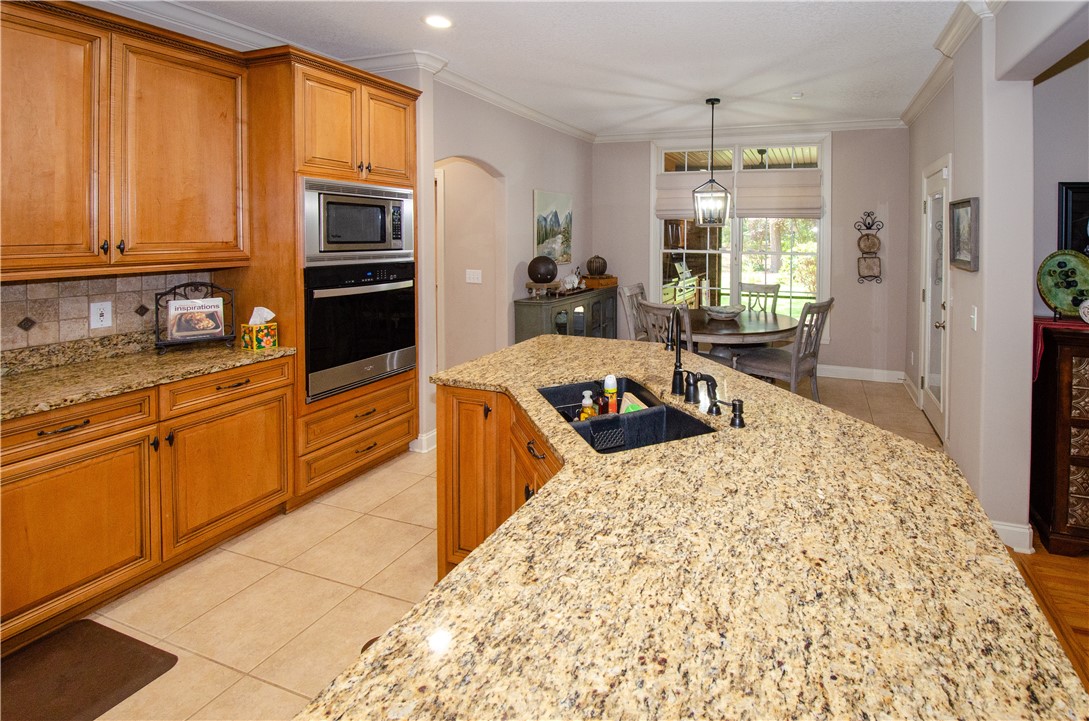 2209 MOUNT VERNON LANE