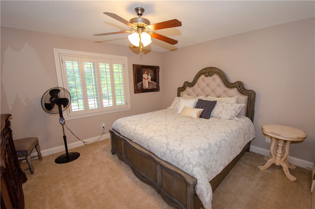 2209 MOUNT VERNON LANE