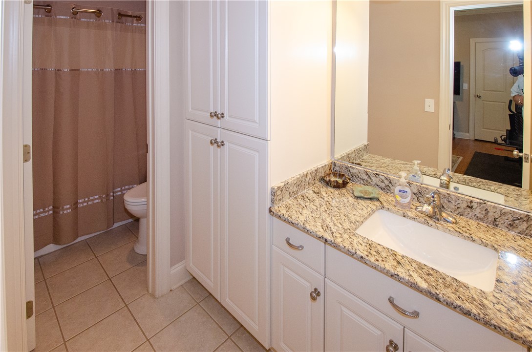 2209 MOUNT VERNON LANE