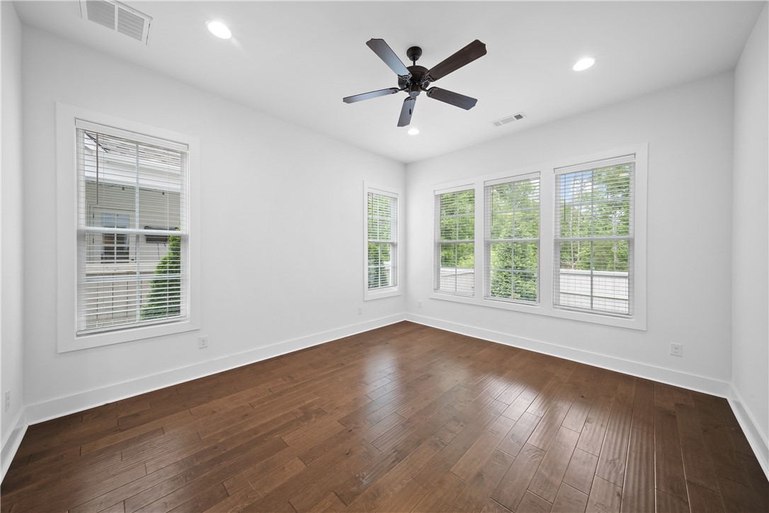 1323 S SUNNYSLOPE COURT
