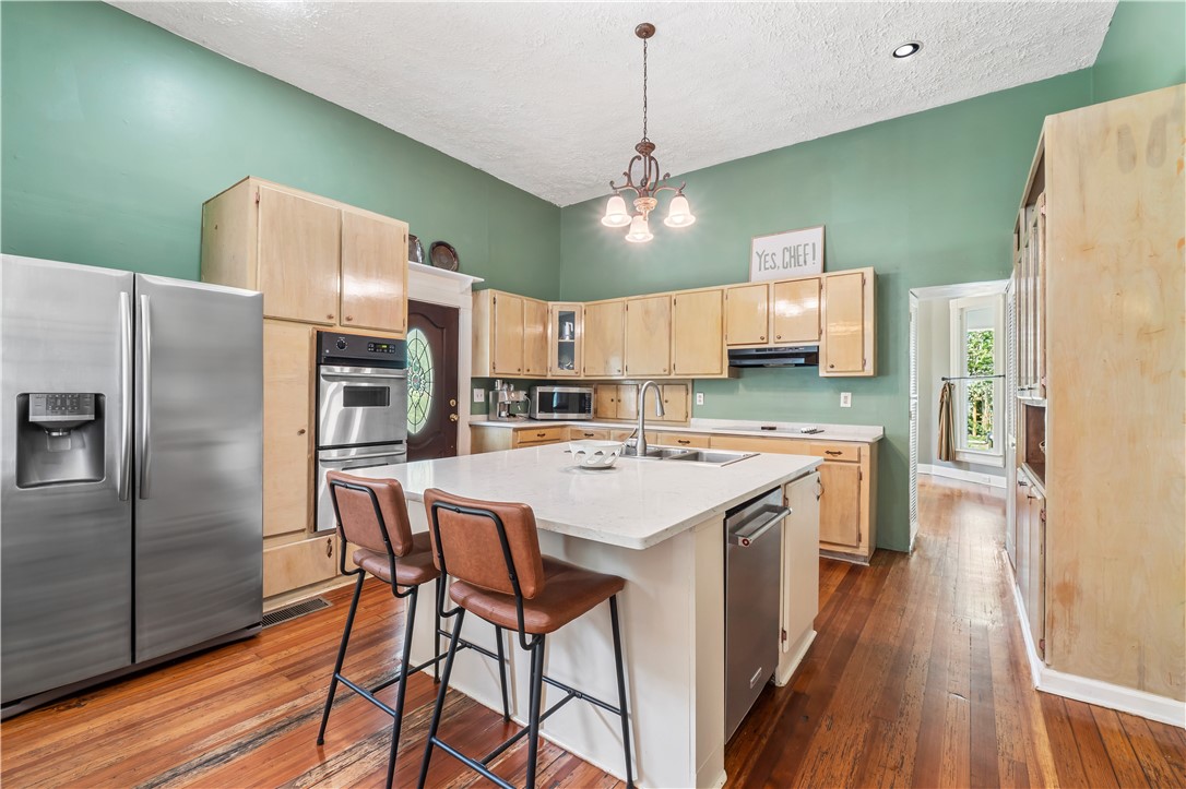 214 N 11TH STREET