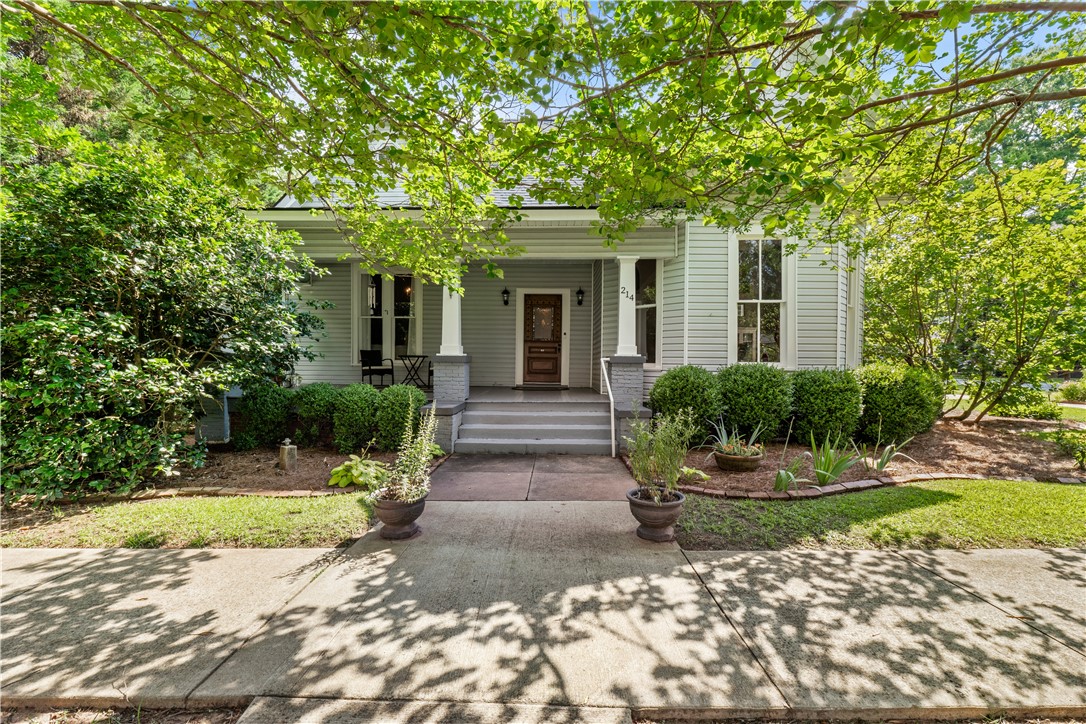 214 N 11TH STREET