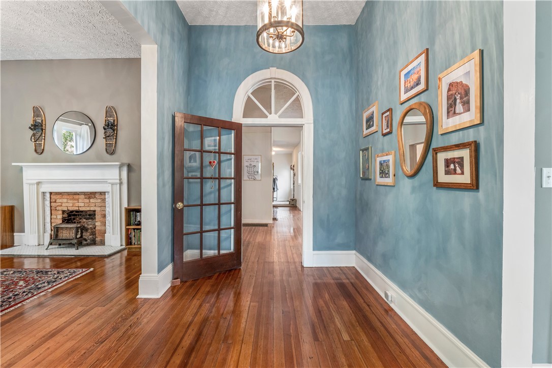 214 N 11TH STREET