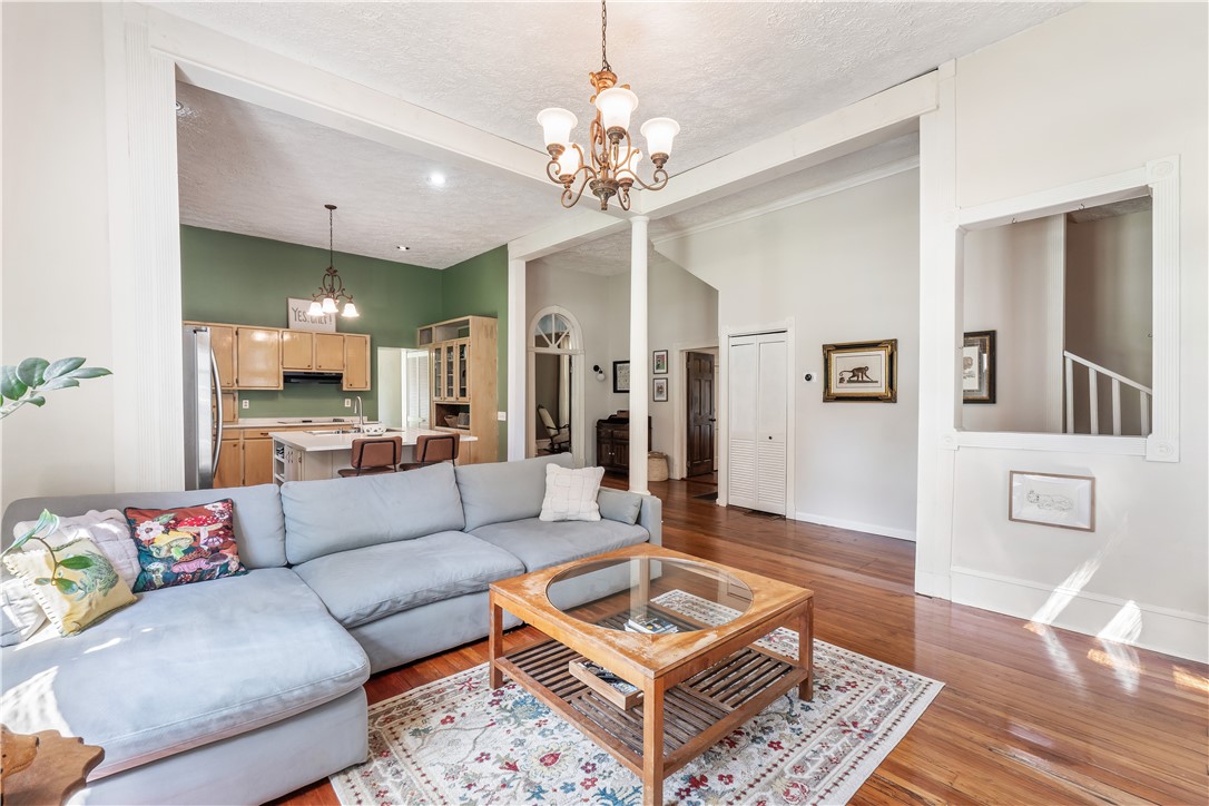 214 N 11TH STREET