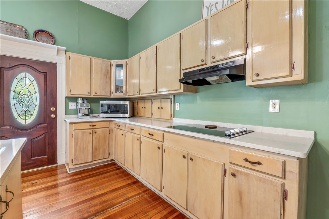 214 N 11TH STREET