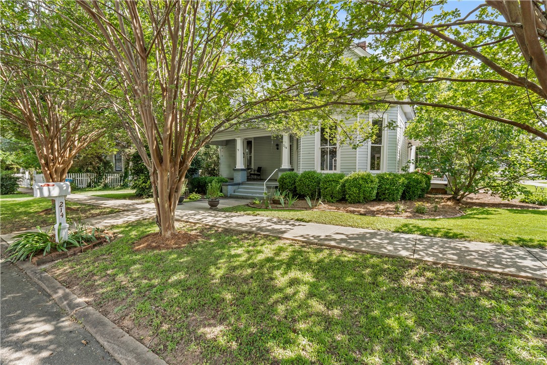 214 N 11TH STREET
