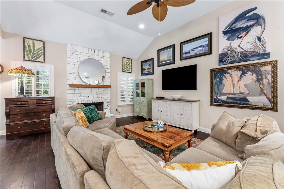 295 QUARRY PLACE