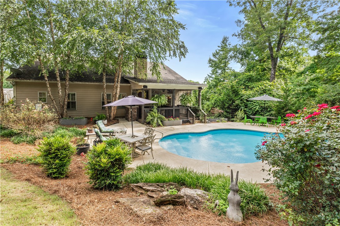 295 QUARRY PLACE