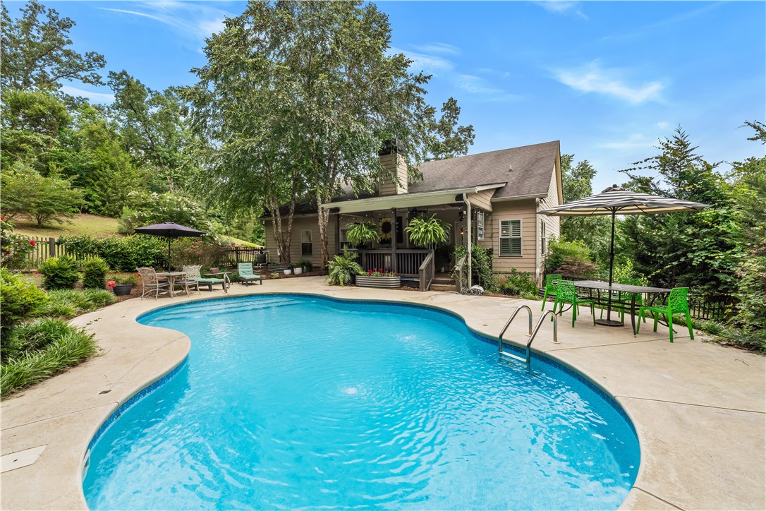 295 QUARRY PLACE