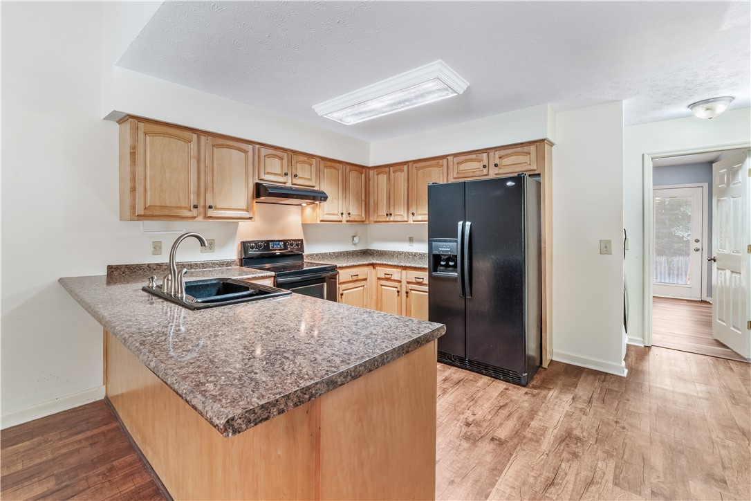 283 IVY LANE