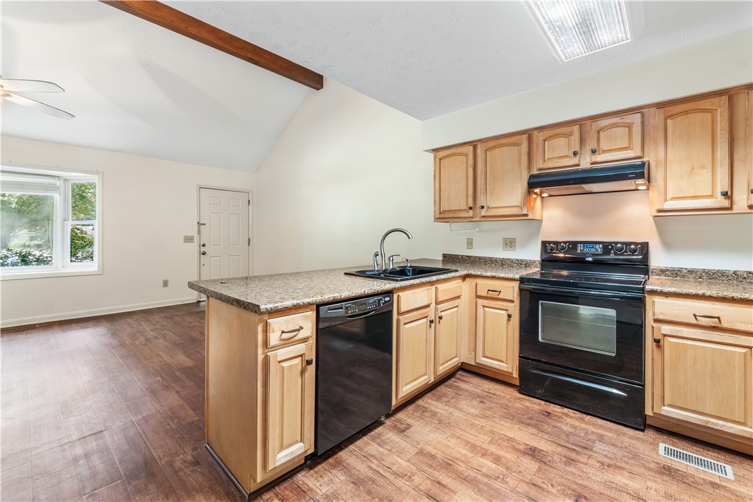 283 IVY LANE