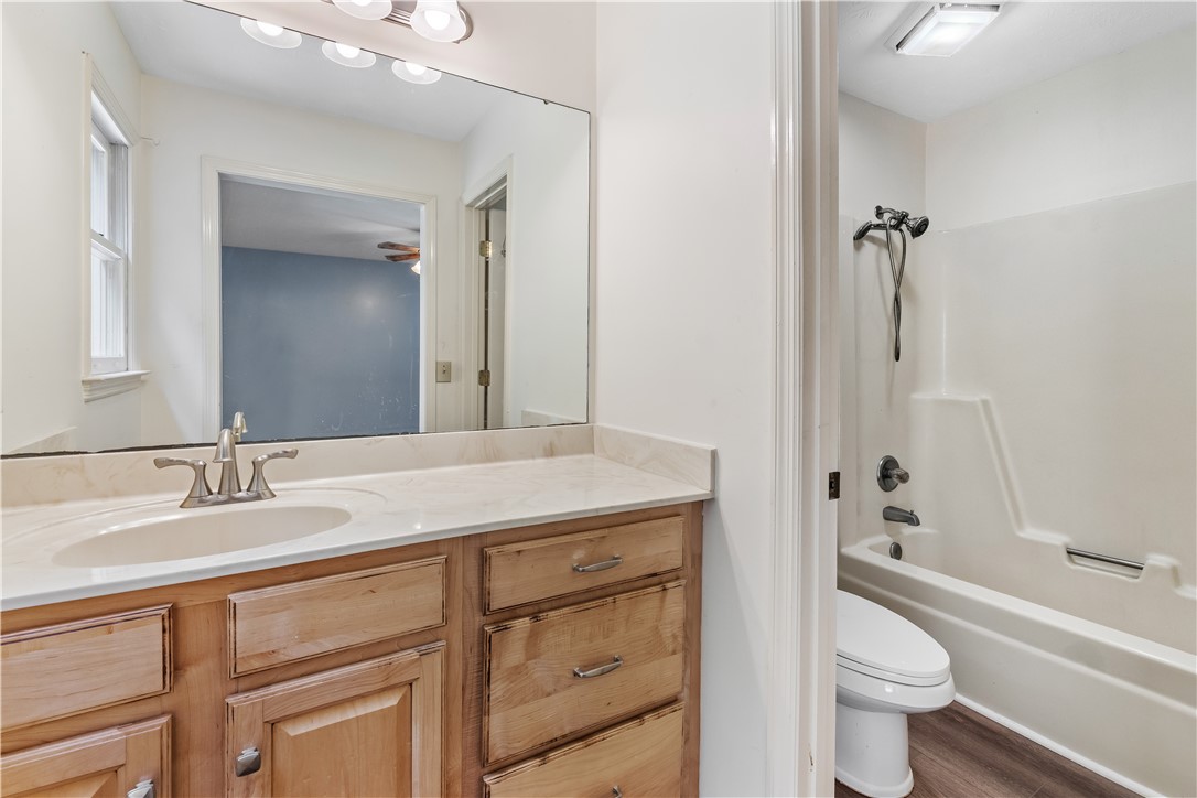 283 IVY LANE