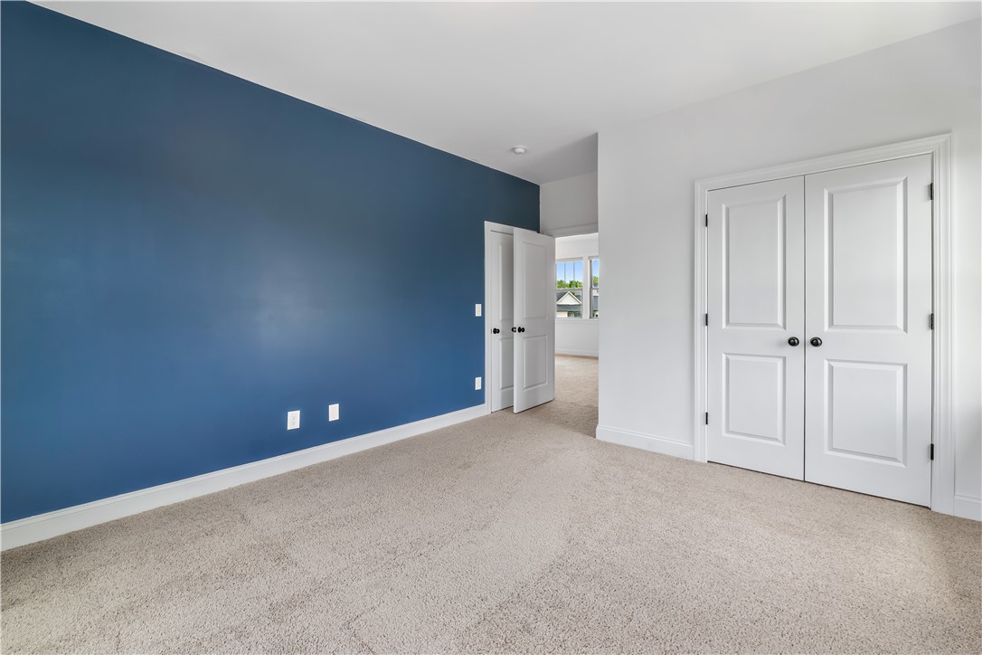 564 GREY OAK CIRCLE