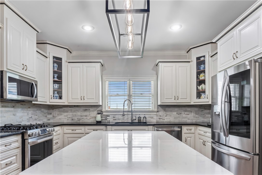 1584 OVERHILL COURT