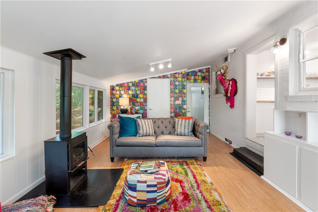 719 MERCER CIRCLE