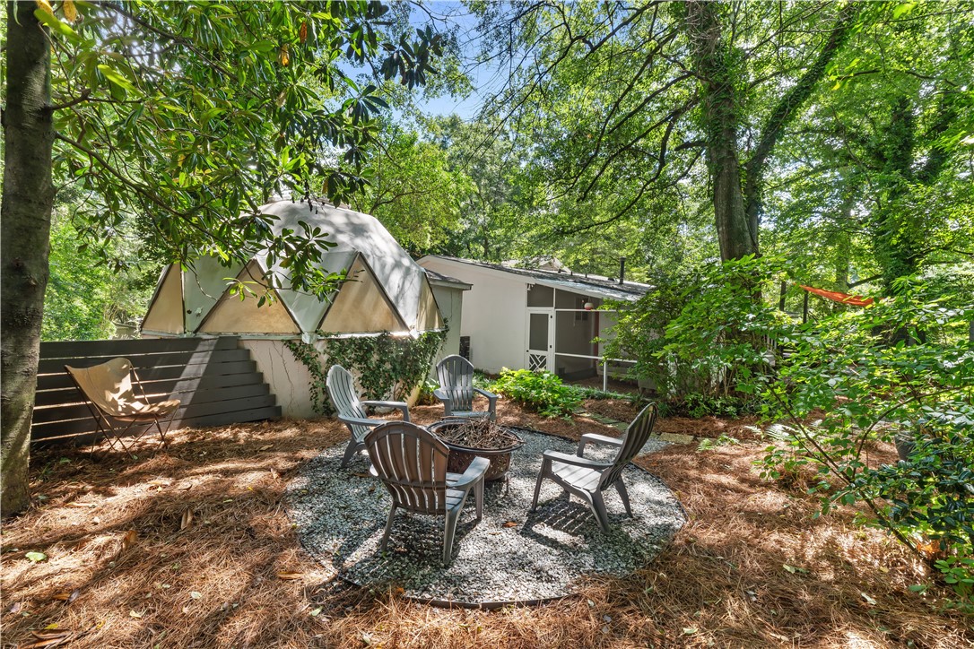 719 MERCER CIRCLE