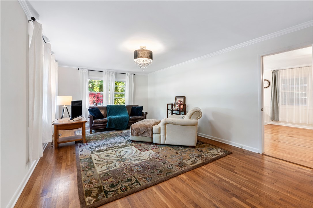 588 SHERWOOD DRIVE