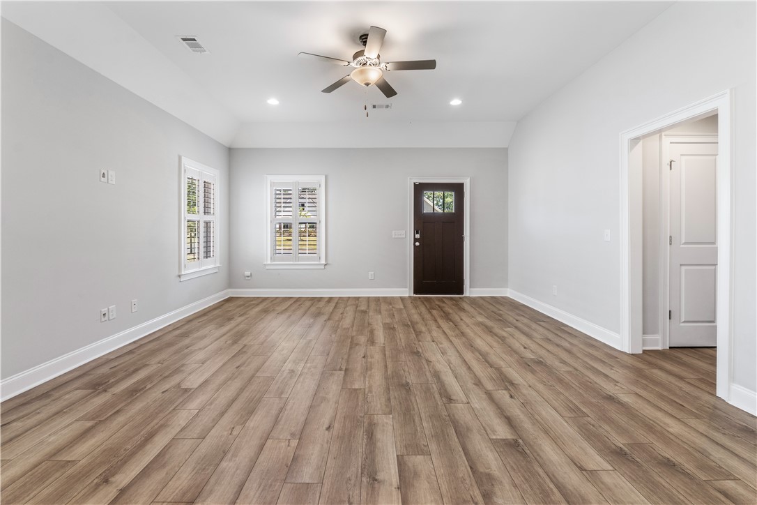 2033 ARMISTEAD LANE