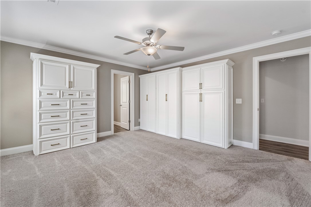 2033 ARMISTEAD LANE
