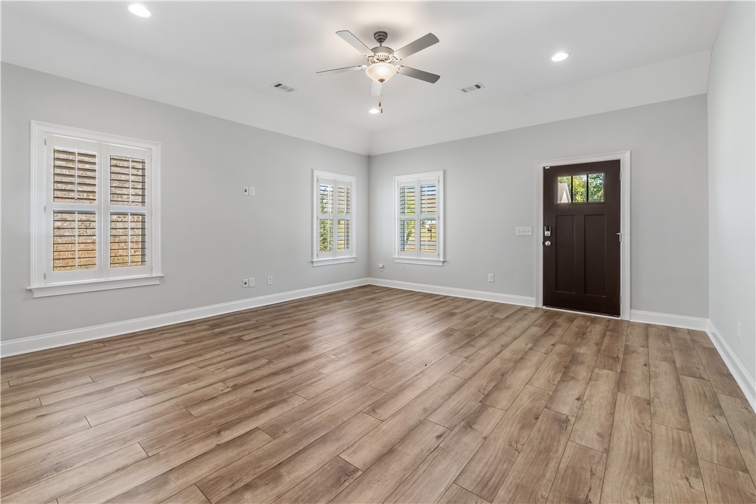2033 ARMISTEAD LANE