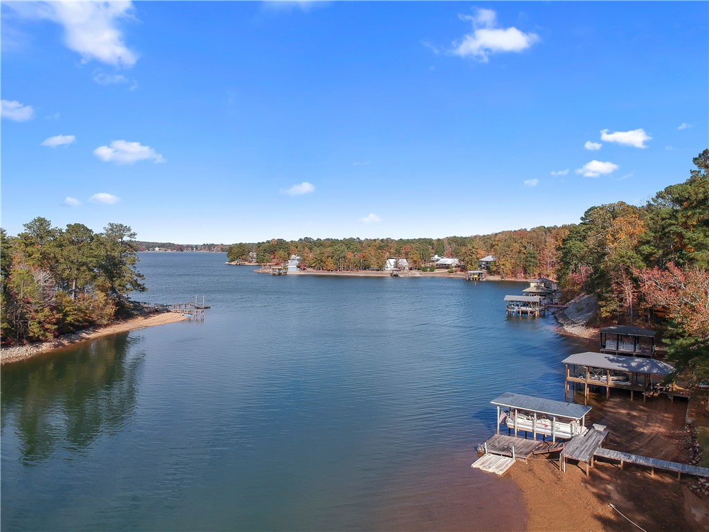1060 ARROWHEAD ROAD