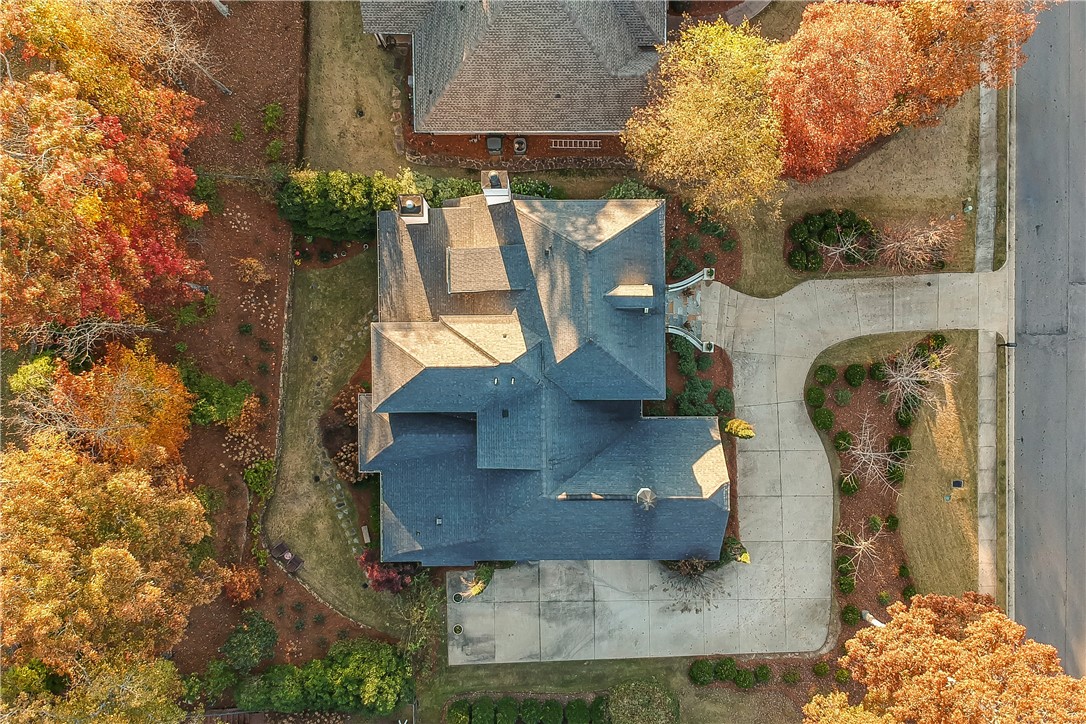 2706 CARRINGTON COURT