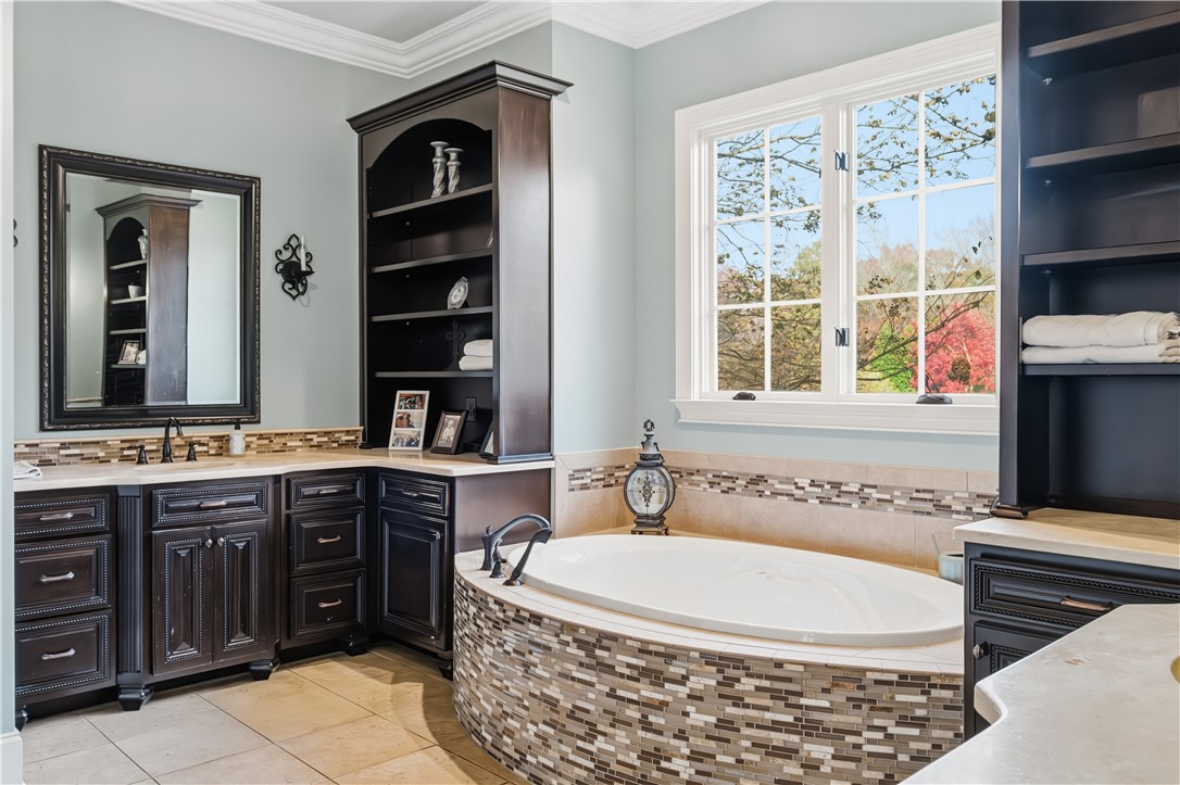 118 PLAINSMAN HILLS LANE