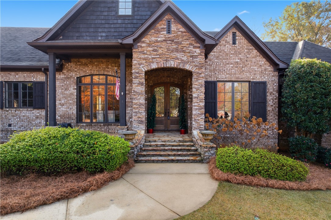 118 PLAINSMAN HILLS LANE
