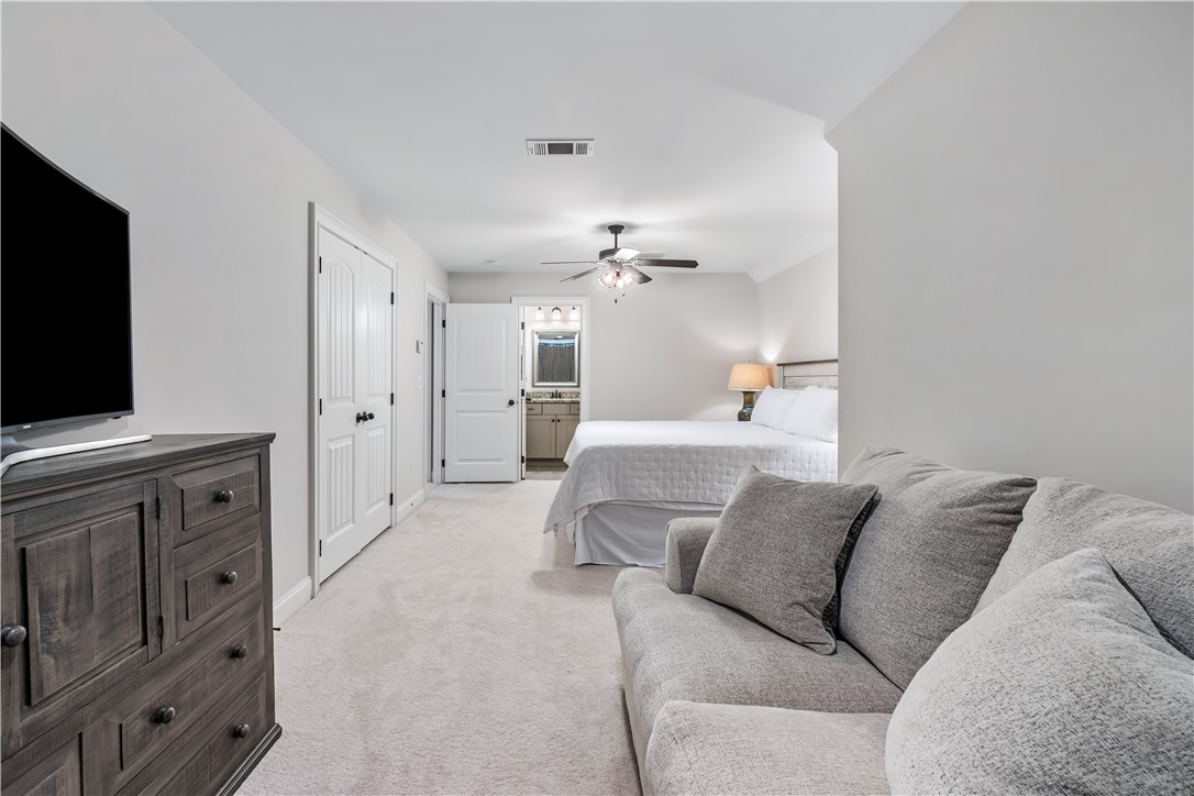 1696 OVERHILL COURT