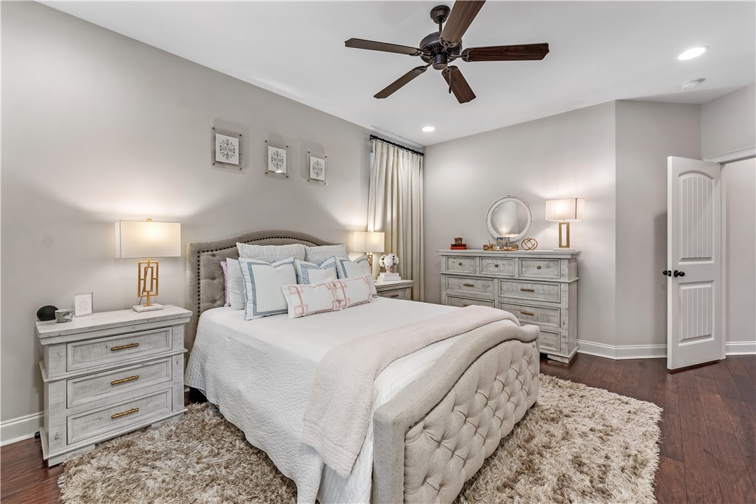 1696 OVERHILL COURT