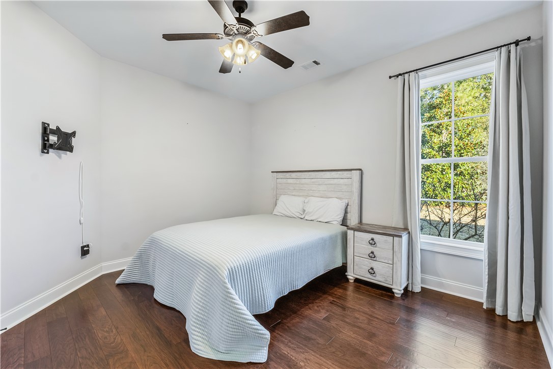 1696 OVERHILL COURT