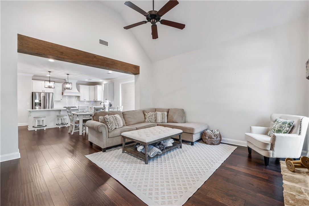1696 OVERHILL COURT