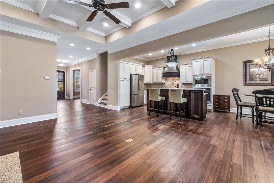 1665 EASTON COURT