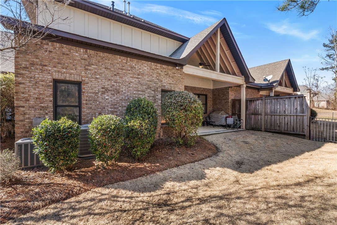 1665 EASTON COURT